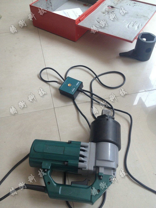 扭剪型电动扳手