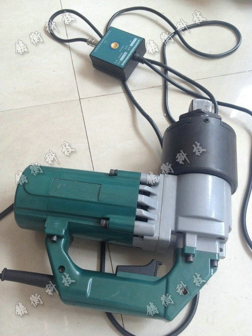 扭剪型电动扳手