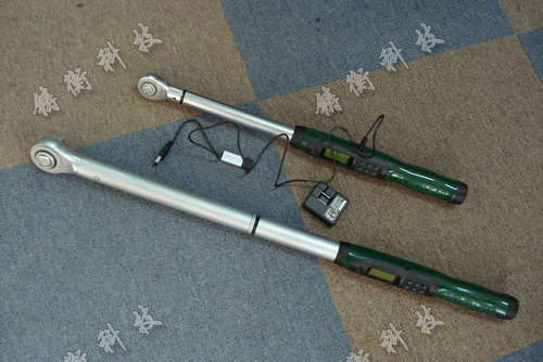 可连电脑数显扭矩扳手