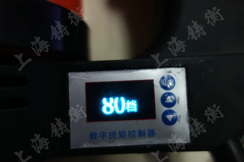 电动定扭力扳手
