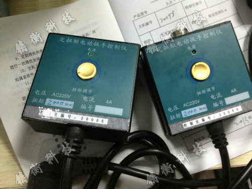 定扭矩电动扳手图片